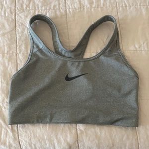 NWOT Nike Sports Bra - Workout Top Grey